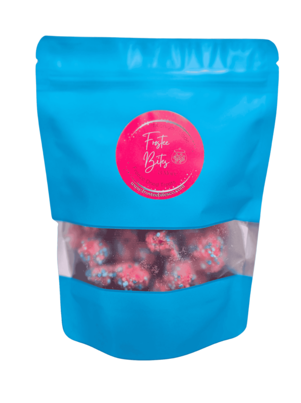 Frostee Bites 2oz bag of freeze-dried Berry Nerd Clusters